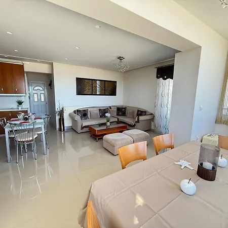 Anna's Seaside - In Front Of The Apartman Kosz