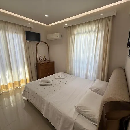 Anna's Seaside - In Front Of The Kosz