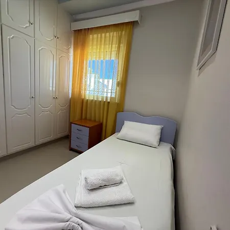 Anna's Seaside - In Front Of The Appartement Kos-stad