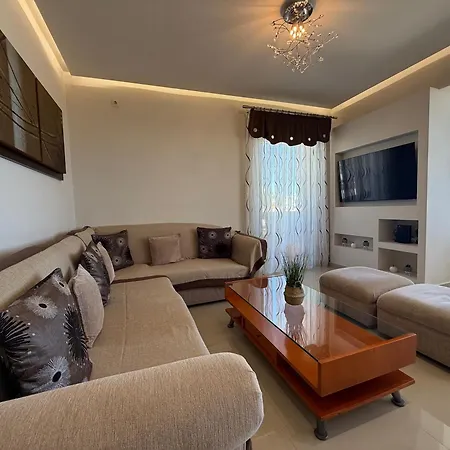 Anna's Seaside - In Front Of The Apartman *