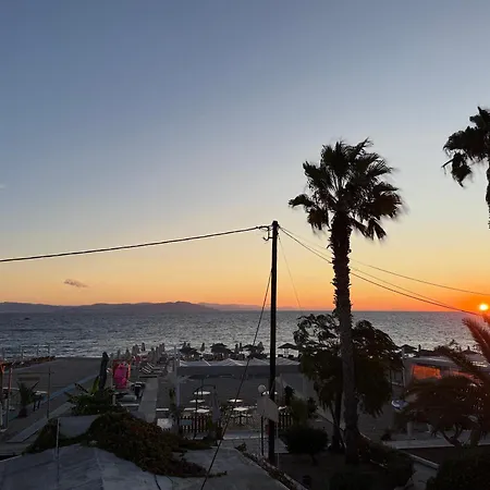 Anna's Seaside - In Front Of The Appartement